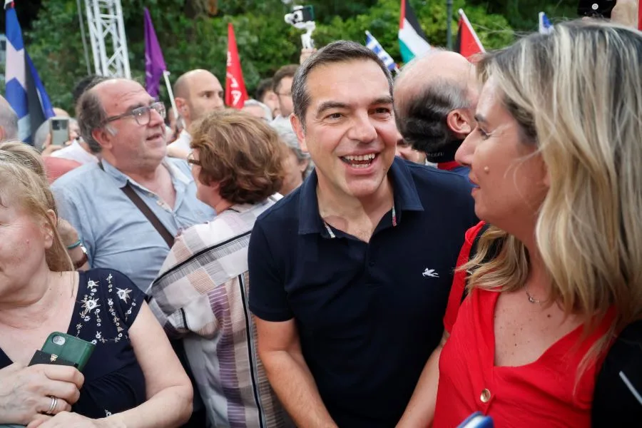 tsipras syntagmaaaa jpg