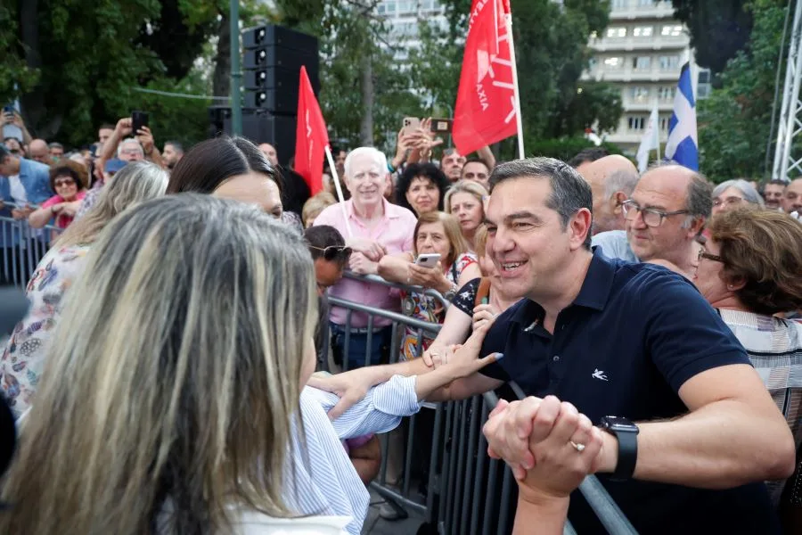 tsipras syntagmaaaaaa jpg