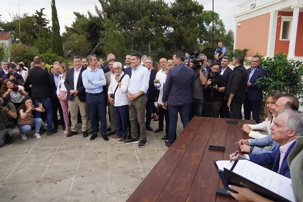 Κυβερνείο Θεσσαλονίκης: Ανοίγει ο δρόμος για την διάσωση και αξιοποίησή του 8 Στιγμιότυπο από την τελετή υπογραφής του Μνημονίου τριμερούς συνεργασίας για το Κυβερνείο 1 jpg
