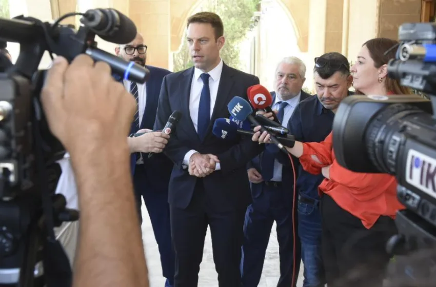  Κασσελάκης με Χριστοδουλίδη: “Στηρίζουμε τις προσπάθειες του κυπριακού λαού για βιώσιμη λύση”