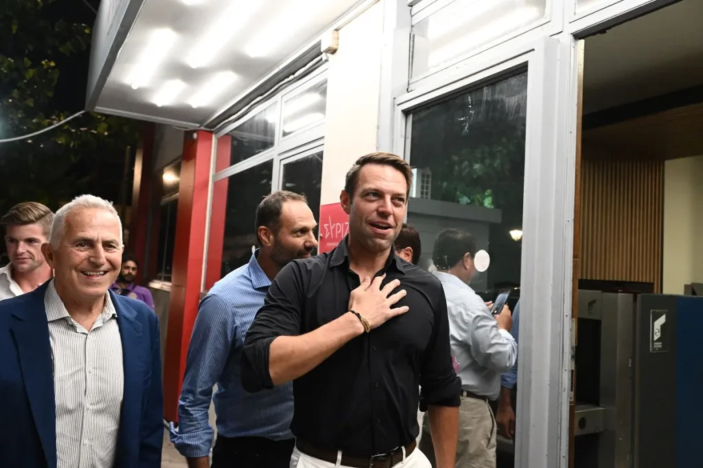 kasselakis apostolakis