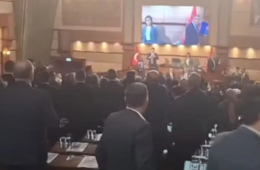 tourkia ksylo konstantinoupoli