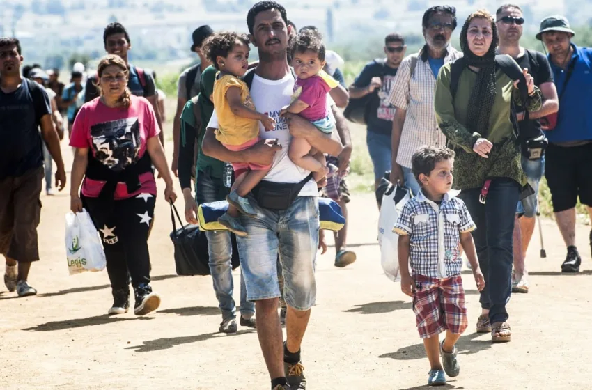  Μια δεκαετία μακριά από την πατρίδα: Το δύσκολο δίλημμα των 6 εκ. Σύρων προσφύγων