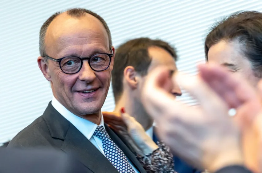  Μερτς: “Κατασκευασμένη κλιμάκωση” η  αντιπαράθεση Τραμπ – Ζελένσκι