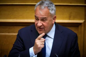 Βορίδης: “Η Καρυστιανού αξιοποιεί πολιτικά το προσωπικό της δράμα”