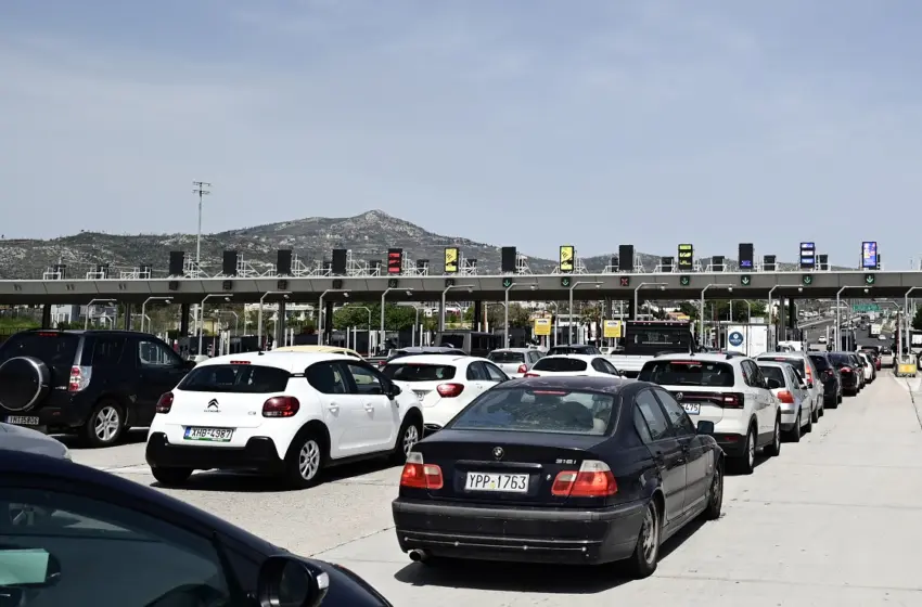  Μεγάλη έξοδος του Πάσχα: Αυξημένη κίνηση σε λιμάνια, ΚΤΕΛ και εθνικές οδούς