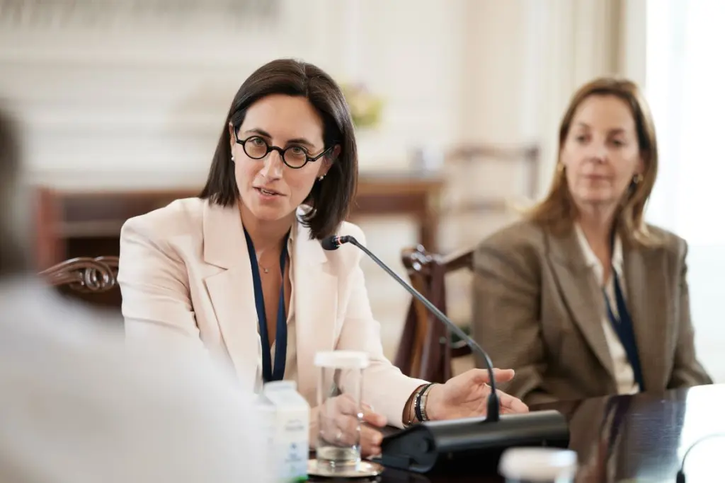 Μητσοτάκης σε Έλληνες γιατρούς στις ΗΠΑ: Φέρνουμε διάταξη που αναγνωρίζει αυτόματα ειδικότητα και εξειδίκευση 8 giatroi