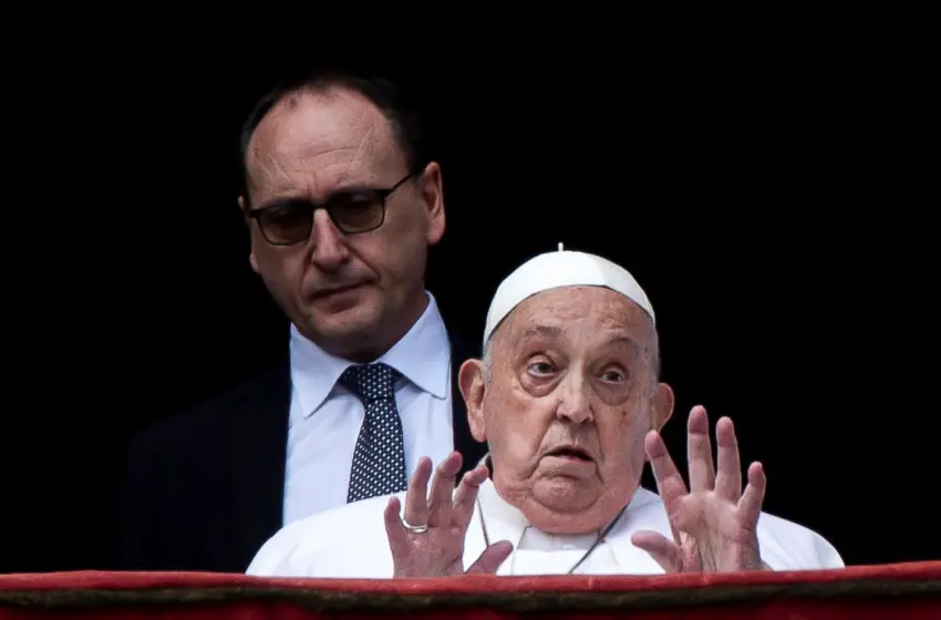  Πάπας Φραγκίσκος: Ένα τελευταίο “ευχαριστώ” και ένα αποχαιρετιστήριο νεύμα