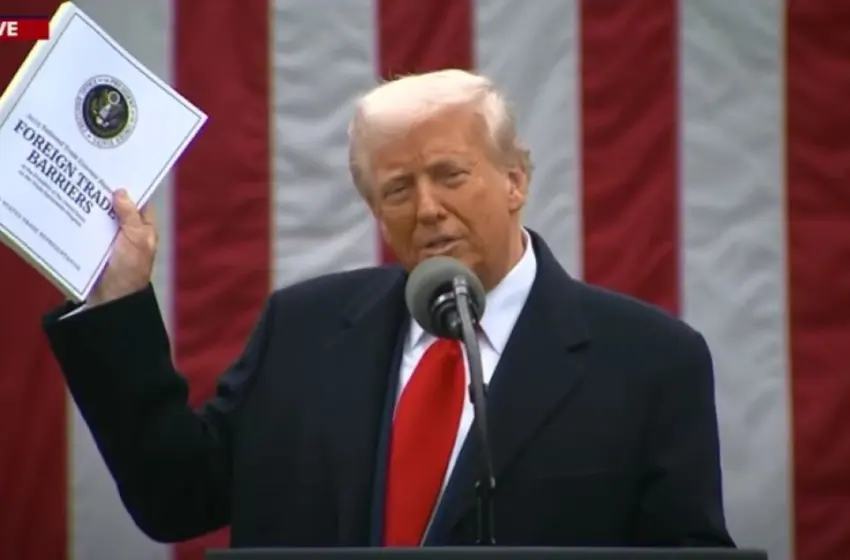  Ανάλυση: Η απόφαση του Ανωτάτου Δικαστηρίου για τους δασμούς δεν ανατρέπει μόνο την εμπορική στρατηγική των ΗΠΑ