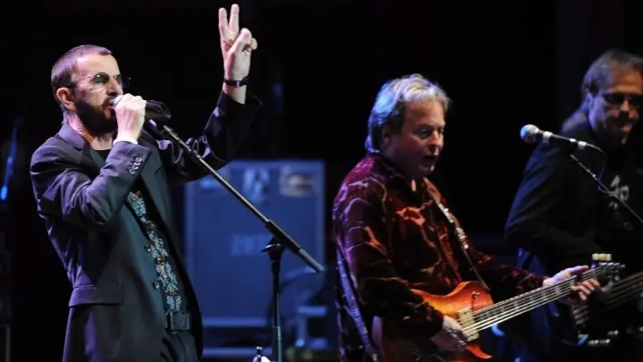  Πέθανε θρυλικός κιθαρίστας και παραγωγός της ροκ