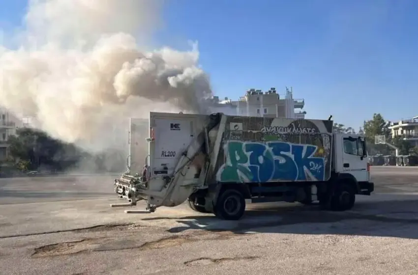  Θεσσαλονίκη: Στις φλόγες δύο απορριμματοφόρα στην Πυλαία
