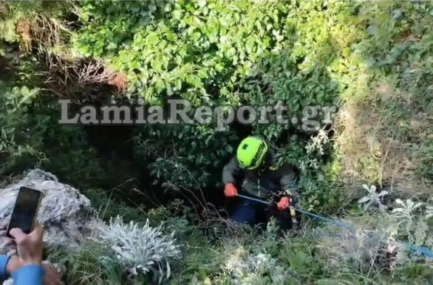  Στυλίδα:Έπεσαν στο γκρεμό προσπαθώντας να αλλάξουν λάστιχο