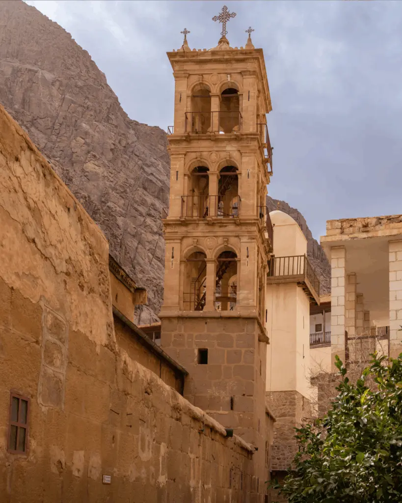 Al Ahram- "Μεγάλη Μεταμόρφωση": Το τουριστικό project των 15 δισ. αιγυπτιακών λιρών που κρύβεται πίσω από την αμφισβήτηση του ιδιοκτησιακού καθεστώτος της Μονής του Σινά 8 image 120