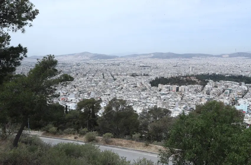  Μεταβολή του καιρού με βροχές και πτώση θερμοκρασίας- Σήμερα “καλοκαίρι” με αφρικανική σκόνη