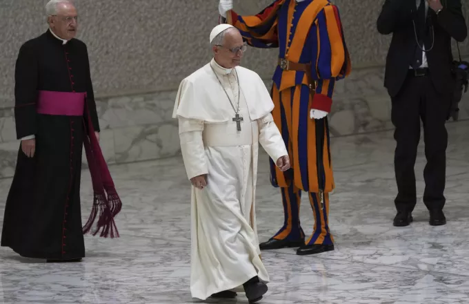  Ξέσπασμα του Πάπα: “Είναι ντροπιαστικό και αναξιοπρεπές να επικρατεί η ισχύς επί του διεθνούς δικαίου”