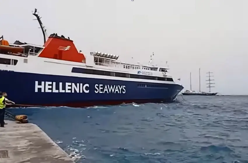  Σίφνος: Πλοίο δεν κατάφερε να δέσει στο λιμάνι λόγω των ισχυρών ανέμων