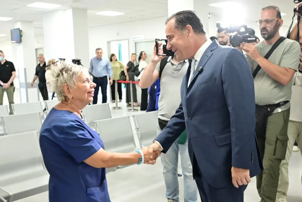 ΚΑΤ: Εγκαίνια της νέας πτέρυγας του ΤΕΠ από τον Γεωργιάδη-Πενήντα χρόνια είχαν να γίνουν έργα 4 adonis