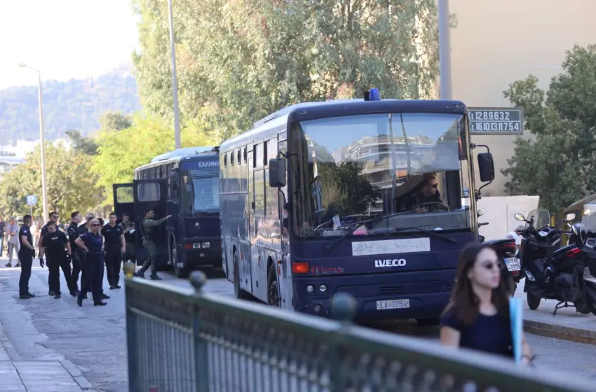  Δολοφονία  Κυριακής Γρίβα: “Φονιά, δολοφόνε” αποδοκιμάστηκε ο 39χρονος- Συνεχίζεται 30 Ιουνίου η δίκη