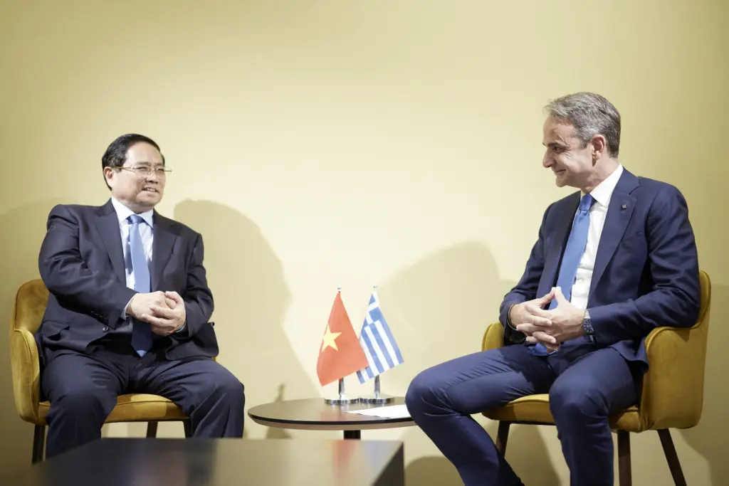 mitsotakis vietnam prothypoyrgos