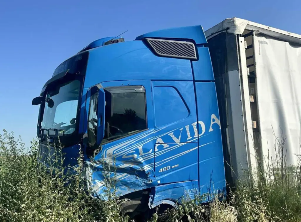 Οικογενειακή Τραγωδία: Νεκροί πατέρας και γιος σε τροχαίο στην Χαλκηδόνα Βέροιας 2 thessaloniki amaksi atixima 3