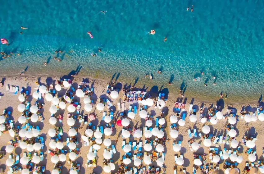  Οι ξαπλώστρες και ο Πιτσιλής…