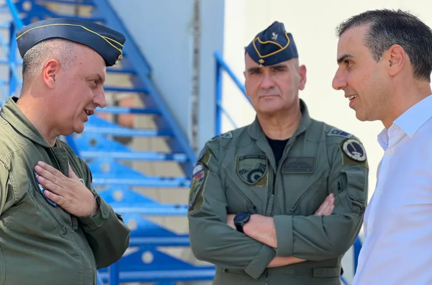   Ρεκόρ αεροδιακομιδών από το ΕΚΑΒ – Επίσκεψη Θεμιστοκλέους στην Ελευσίνα