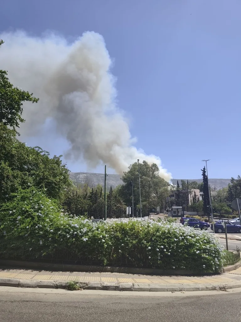 Φωτιά στην Πολυτεχνειούπολη κοντά στη Κατεχάκη- Ήχησε το 112, έκλεισαν έξοδοι στην Αττική Οδό(vid) 3 525163250 10212933374525157 5340403579408586238 n