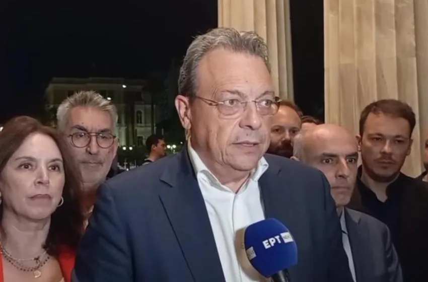  Φάμελλος: “Kοινοβουλευτικό πραξικόπημα με την υπογραφή Μητσοτάκη-Προσβολή για την Δημοκρατία “