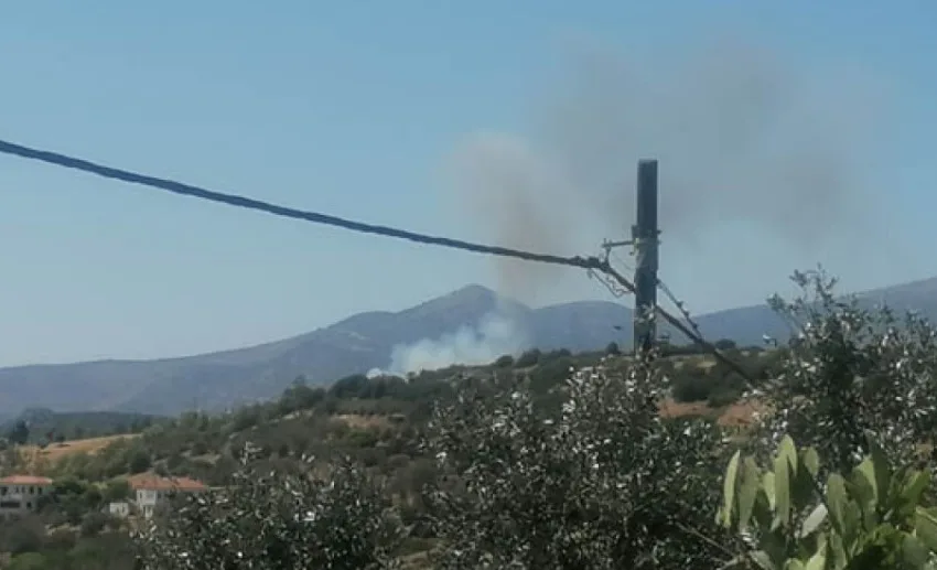  Κορωπί: Φωτιά στο Κίτσι – Κυκλοφοριακές ρυθμίσεις, μήνυμα από το 112