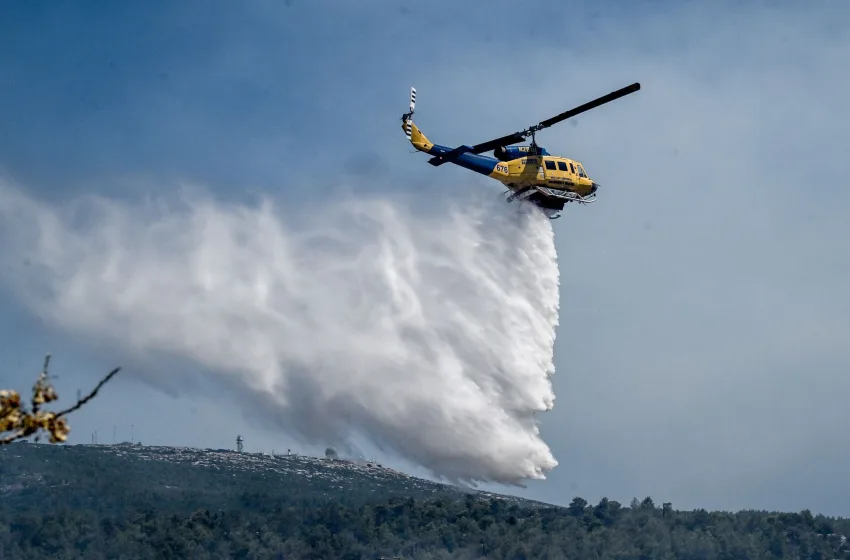  Φωτιά σε περιοχή του Λαγκαδά Θεσσαλονίκης- Σηκώθηκαν και εναέρια