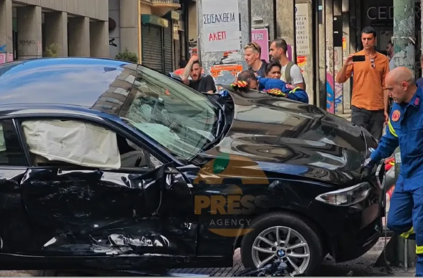  Σοβαρό τροχαίο στην Ακαδημίας- Συγκρούστηκαν 2 ΙΧ, το ένα παραβίασε κόκκινο