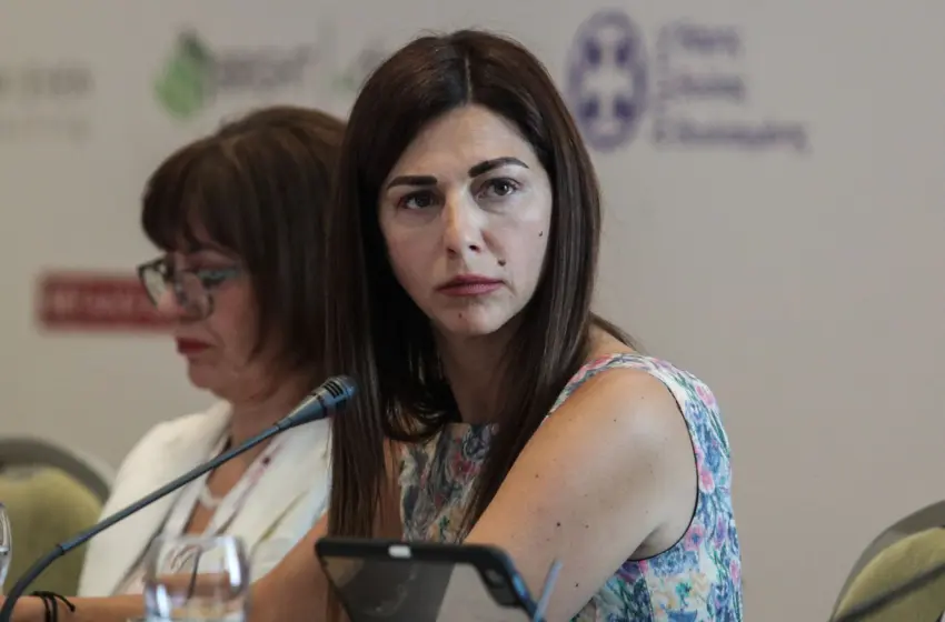  Το μήνυμα της Σοφίας Ζαχαράκη στους υποψήφιους φοιτητές (vid)