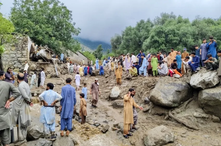  Πακιστάν: Τουλάχιστον 160 νεκροί σε 24 ώρες από τους μουσώνες (vid)