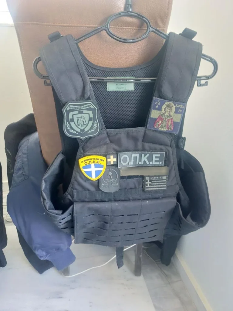 Χανιά: 53χρόνος ''πότε παπάς, πότε αστυνομικός''–Είχε κλέψει αντικείμενα από εκκλησίες (φωτό) 6 9 3