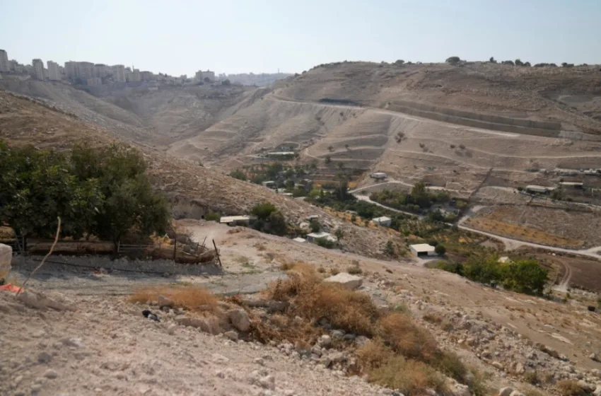  Η Γαλλία ”καλεί το Ισραήλ να εγκαταλείψει το σχέδιό για νέο οικισμό στη Δυτική Όχθη”