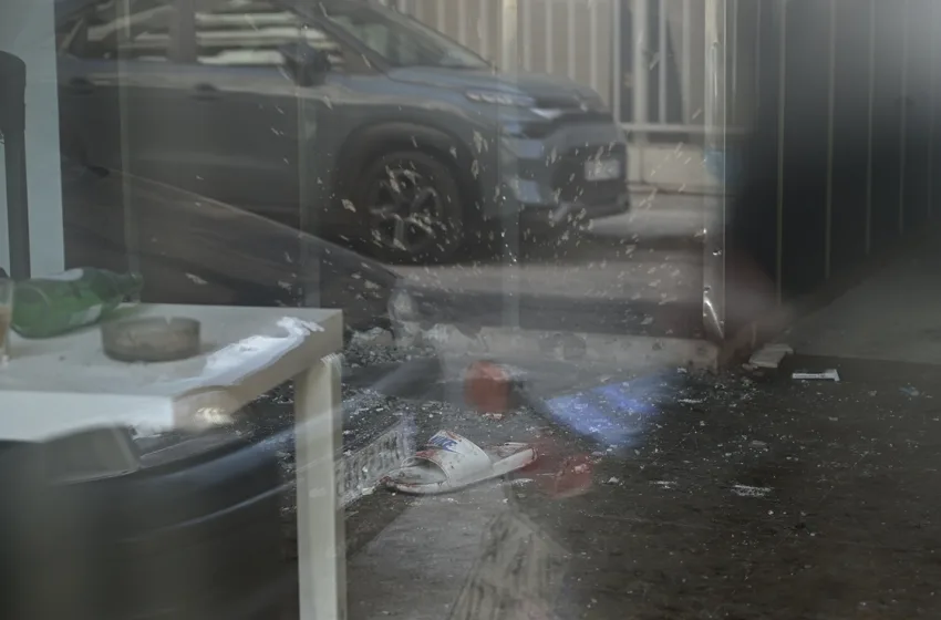  Συνελήφθη ο δράστης που πέταξε χειροβομβίδα σε καφετέρια στον Άγιο Παντελεήμονα (vid)