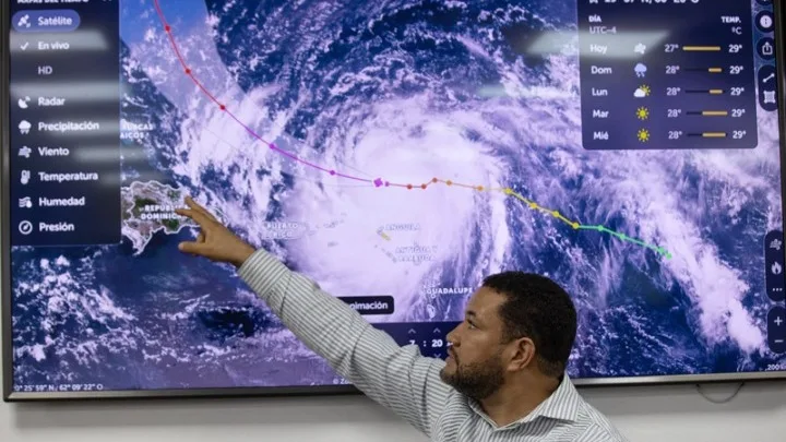  Καραϊβική: Ο κυκλώνας Έριν αναβαθμίστηκε στην “Κατηγορία 5”