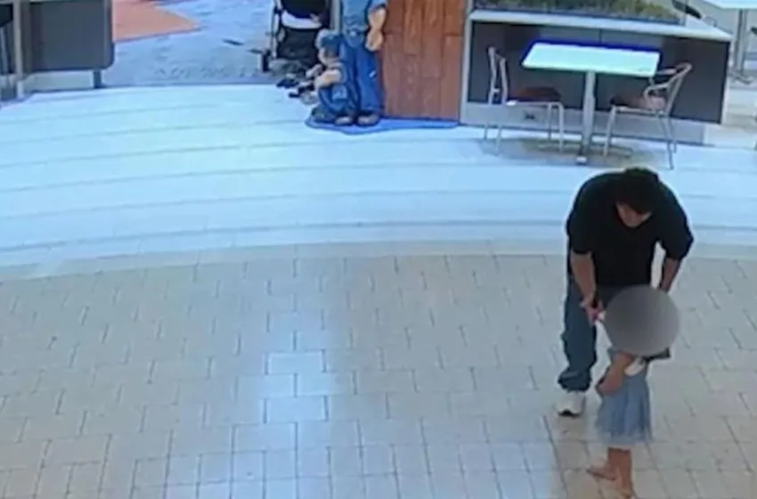  Σοκ στη Βιρτζίνια των ΗΠΑ: Άνδρας αποπειράθηκε να απαγάγει 3χρονο κορίτσι μέσα σε εμπορικό κέντρο