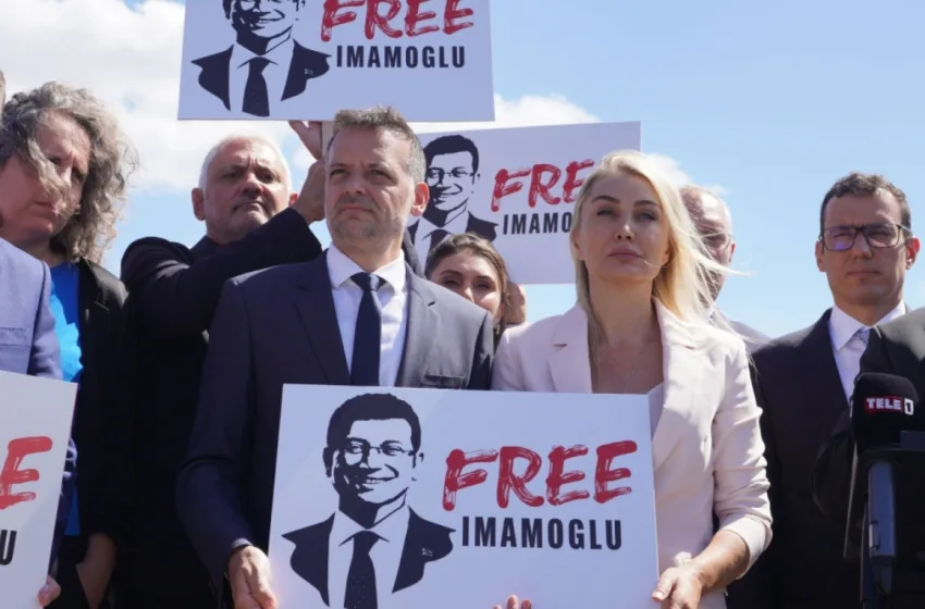  Ο Χάρης Δούκας επισκέφθηκε τις φυλακές όπου κρατείται ο Ιμάμογλου