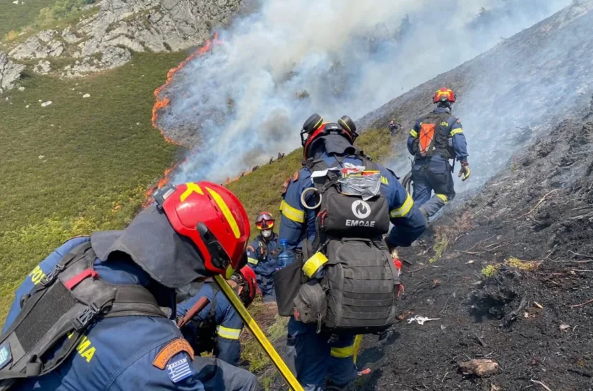  Οι Έλληνες δασοκομάντος στις μεγάλες φωτιές της Ισπανίας (εικόνες)