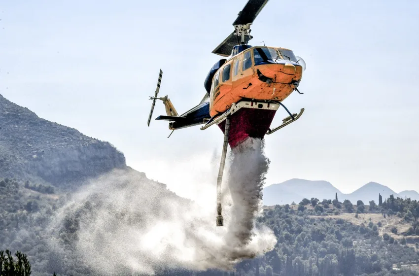  Ανεξέλεγκτη η φωτιά στη Ζάκυνθο-Πύρινα μέτωπα σε Βόνιτσα, Φωκίδα, Άρτα- Απανωτά μηνύματα του 112