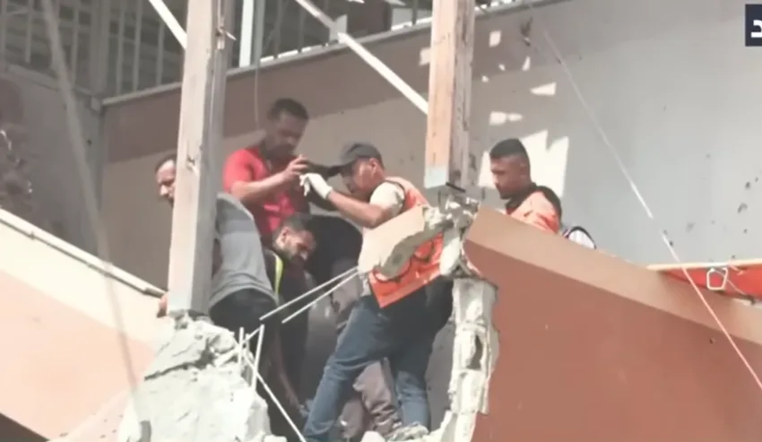  Παρά τη “συγγνώμη” Νετανιάχου ακόμη ένας δημοσιογράφος νεκρός-Τραμπ: Αυτό πρέπει να σταματήσει