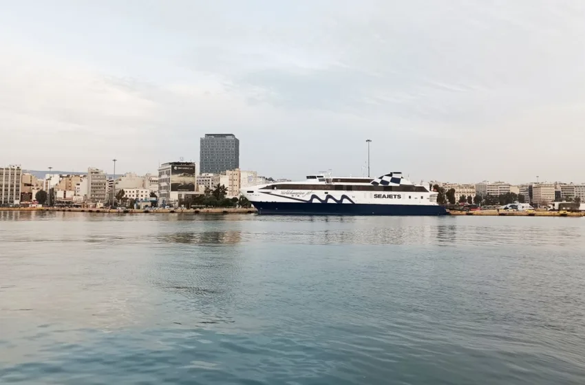  Απαγορευτικό απόπλου λόγω των θυελλωδών ανέμων- Καταγγελίες επιβατών για μη έγκαιρη ενημέρωση