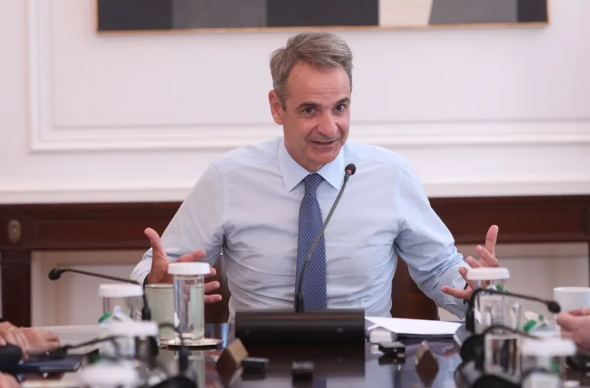 mitsotakis grafeiokratia