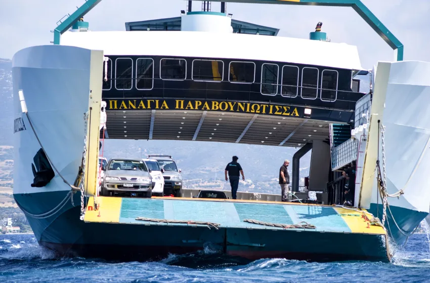  Νέα Στύρα: Ρήγμα 20 μέτρων στο φέρι μποτ που προσάραξε στην ξέρα