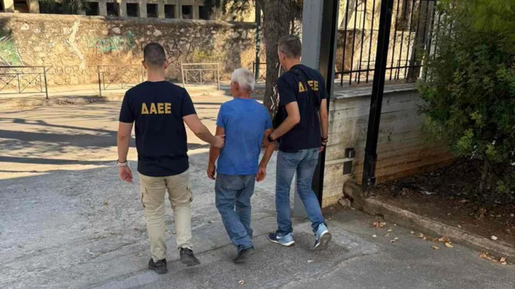 paiania fotia syllipsi 62xronos emprismos