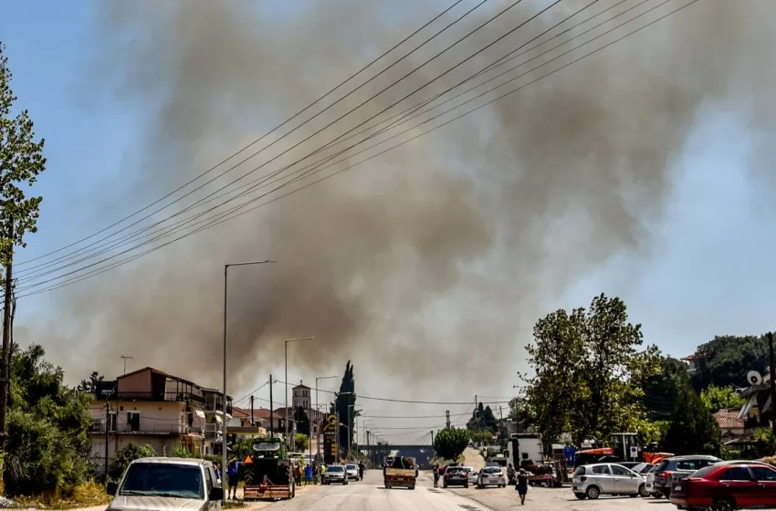  Πρέβεζα: Χωριά χωρίς νερό και ρεύμα – Μεγάλες καταστροφές από την φωτιά