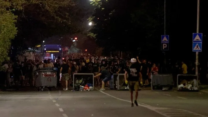  Σερβία: Αντικυβερνητικές διαδηλώσεις και επεισόδια σε πολλές πόλεις