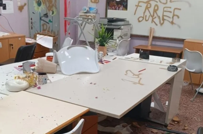  Βύρωνας: Βανδαλισμοί και μεγάλες ζημιές σε σχολεία 