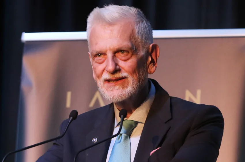  Γιάννης Λοβέρδος: Προτεραιότητα ο επαναπατρισμός των Ελλήνων – Υπάρχει σχέδιο για τη στήριξή τους